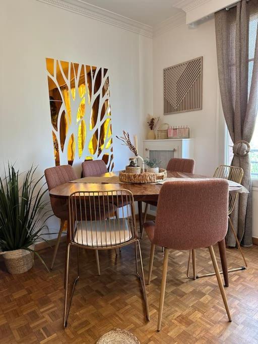 Standing Apartment Paris